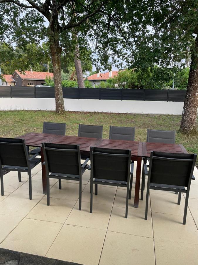 Villa Au Calme Avec Piscine, Grand Jardin Et Studio Independant Andernos-les-Bains Esterno foto